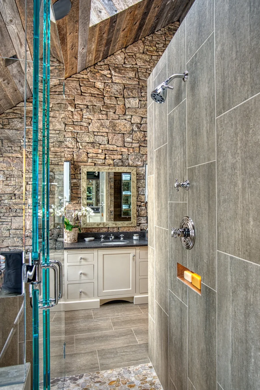 Craft Custom Shower Vanity Reflection